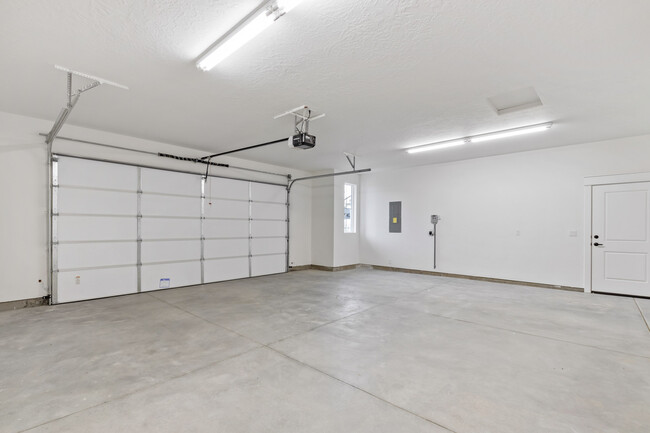 Building Photo - 4695 S Abbot Way