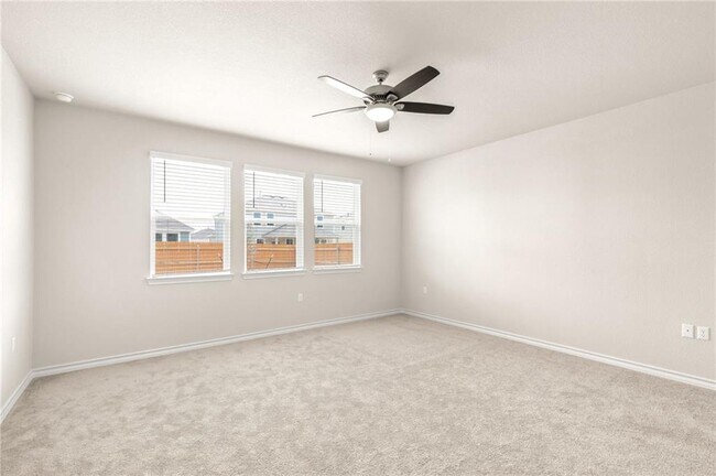 Building Photo - 1607 Denesa Dr