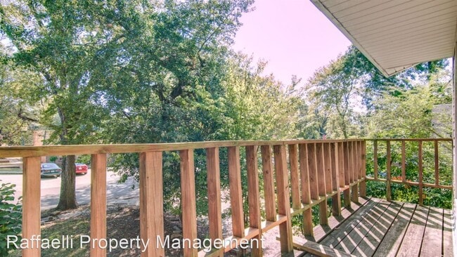 Building Photo - 3 br, 2 bath House - 1021 Locust St