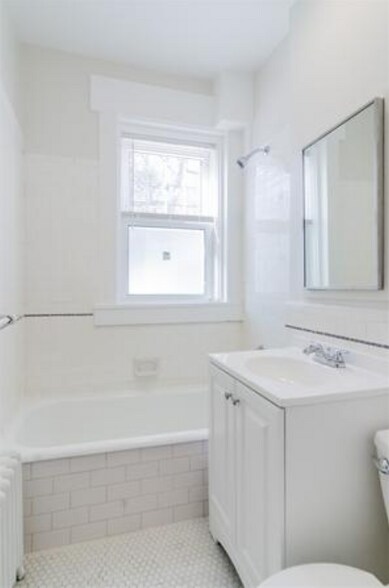 Building Photo - 19 Colliston Rd