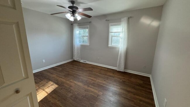 Building Photo - 1024 Plantation Ct