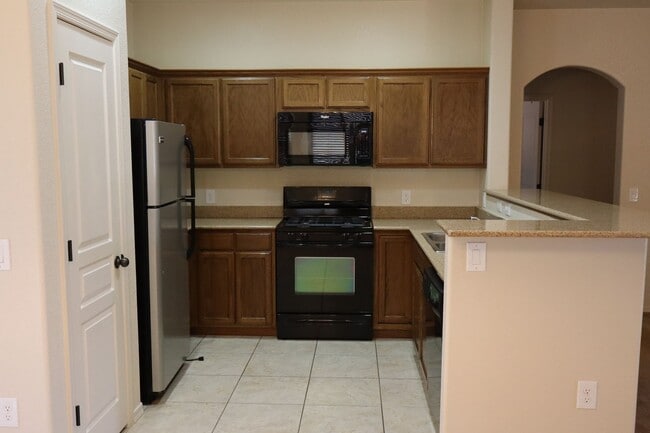 Building Photo - Community Pool