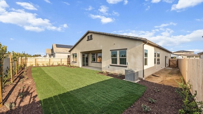 Building Photo - Brand New Granville Home