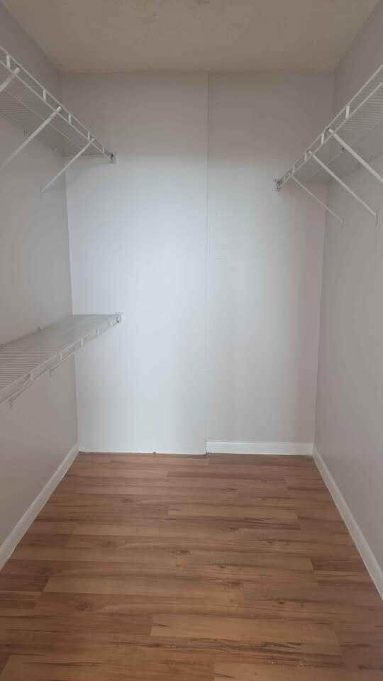 Building Photo - 2851 Somerset Dr