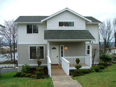 Primary Photo - 2029 E Grand Ave