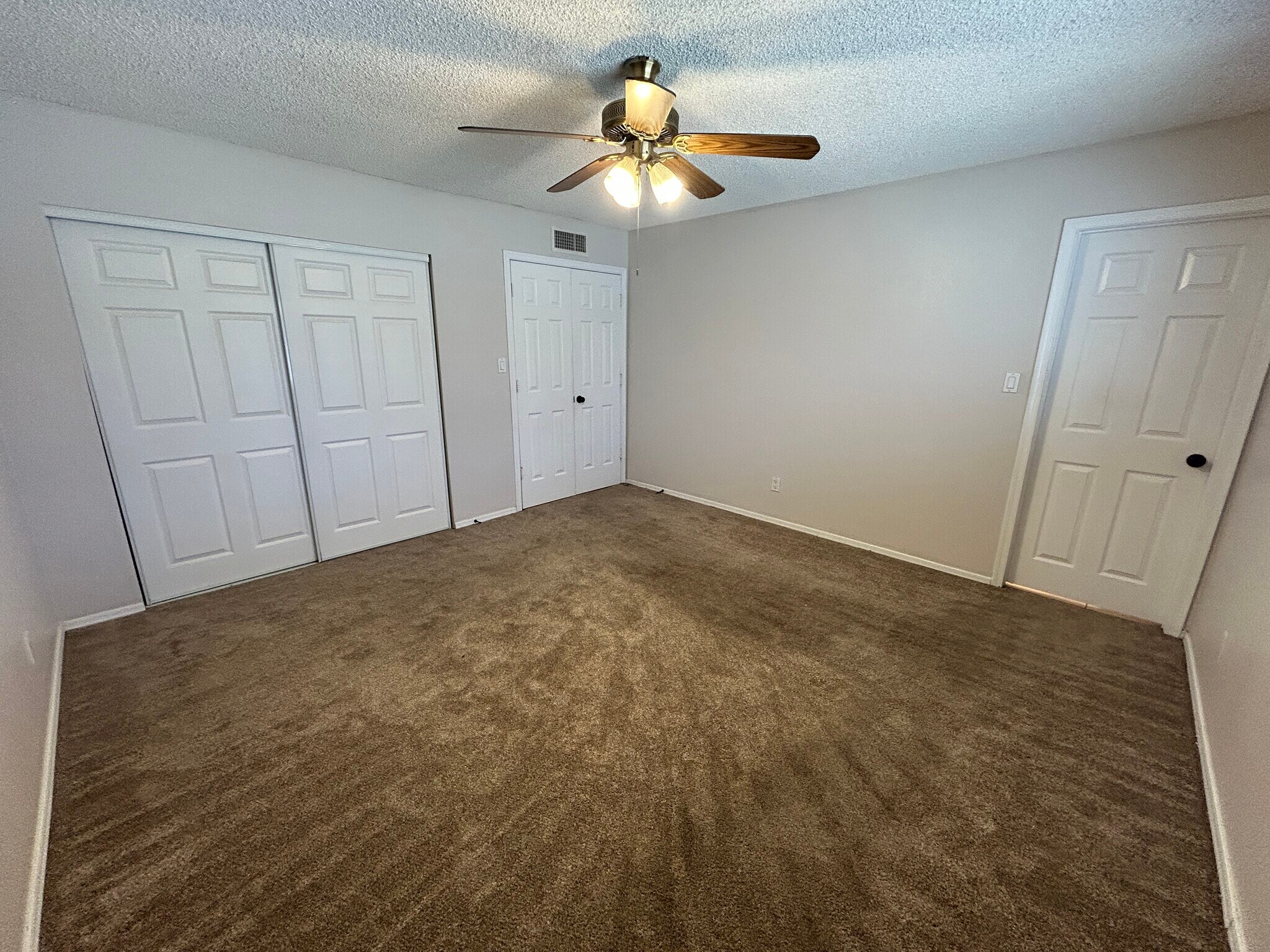 Building Photo - 6150 W Mauna Loa Ln
