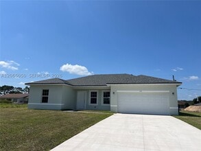 Building Photo - 404 Marion Oaks Dr