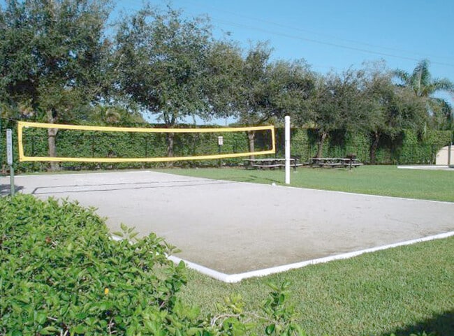 Building Photo - 2080 Greenview Shores Blvd