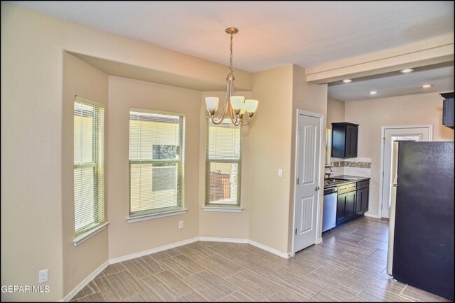 Building Photo - 452 Isaias Ave.