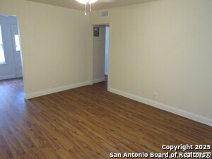 Building Photo - 419 Anton Dr