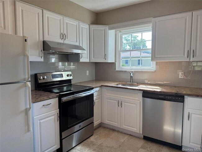 Building Photo - 111 Second Avenue Unit