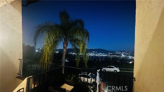 Building Photo - 1350 E Tujunga Ave