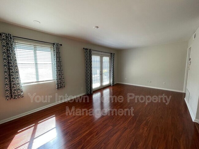 Building Photo - 1355 Euclid Ave NE