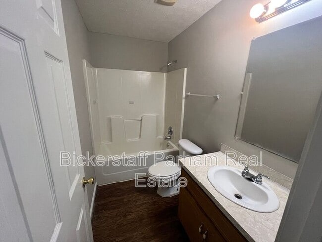 Building Photo - 546 Wilder Dr