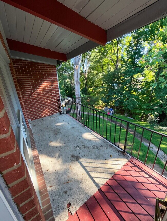 Building Photo - 13443 Millwood Dr
