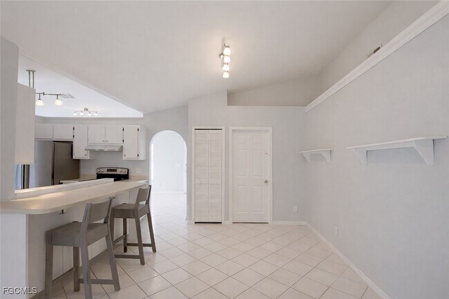 Building Photo - 3107 SW 15th Ave