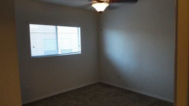 Building Photo - CONVENIENTLY LOCATED