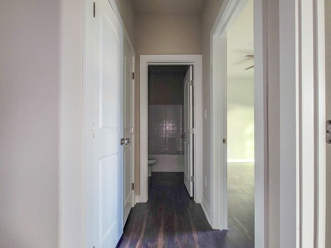 Building Photo - Beautiful 3 BR, 2 BA in Corsicana