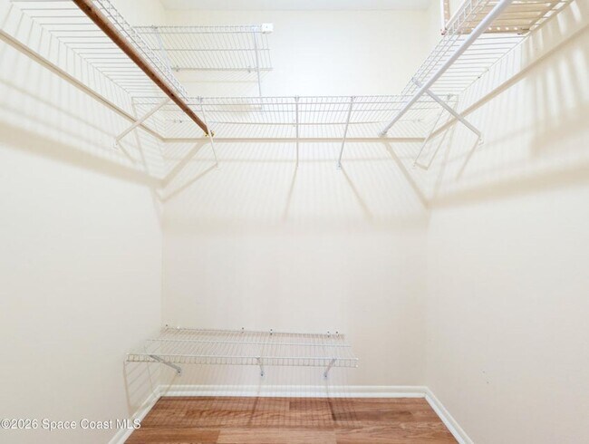 Building Photo - 190 E Olmstead Dr