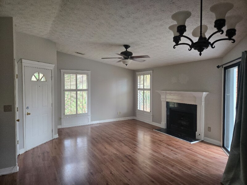 Building Photo - 1244 Keys Lake Dr NE