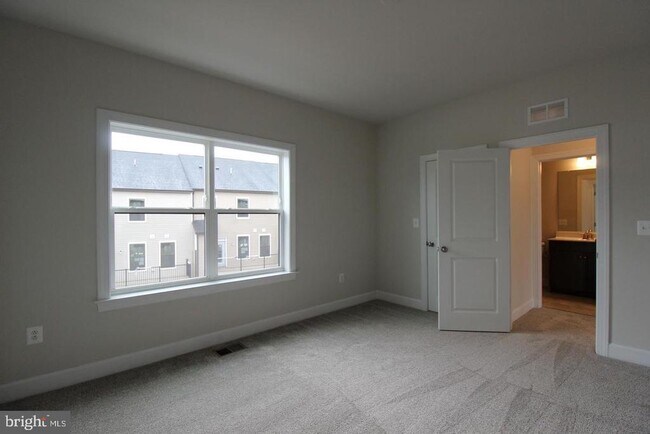 Building Photo - 22466 Foundation Dr