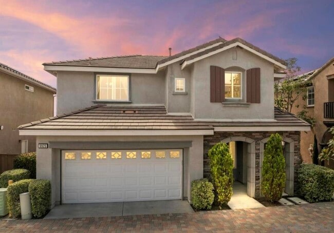 Primary Photo - 9925 Fieldthorn St