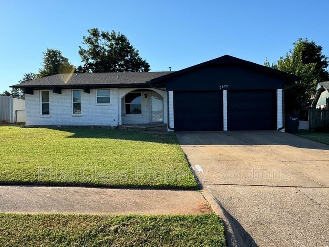 Building Photo - 3524 Hillside Dr