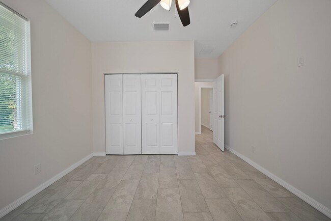 Building Photo - Brand New Home located in the heart of Tampa!