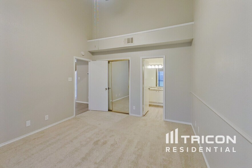 Building Photo - 5617 Wembley Downs Dr