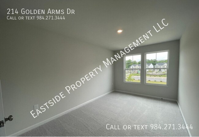 Building Photo - 214 Golden Arms Dr