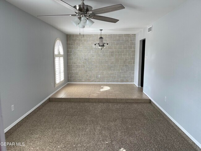 Building Photo - 11417 Rex Baxter Dr