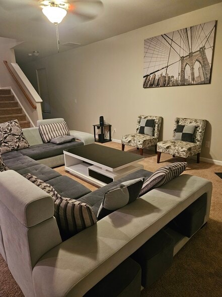 Living room - 1401 Worcester Trl