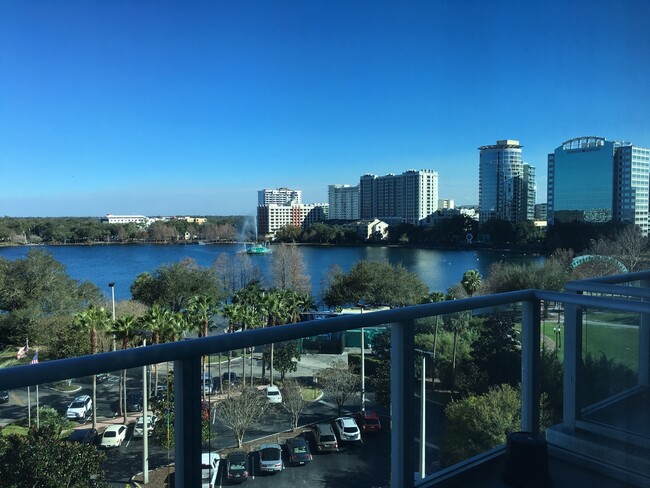 Building Photo - 150ERS617 (VUE 50)