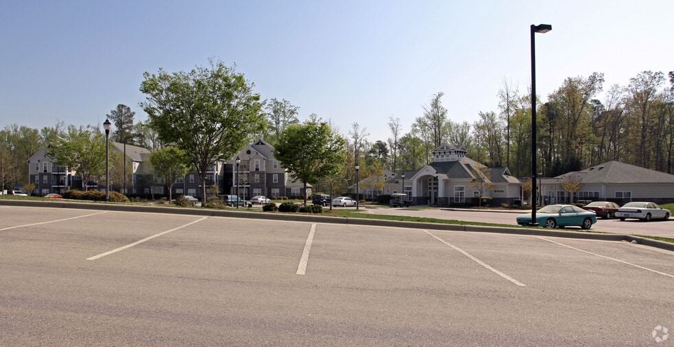 Overlooke at Simms Creek - Overlooke at Simms Creek Apartments