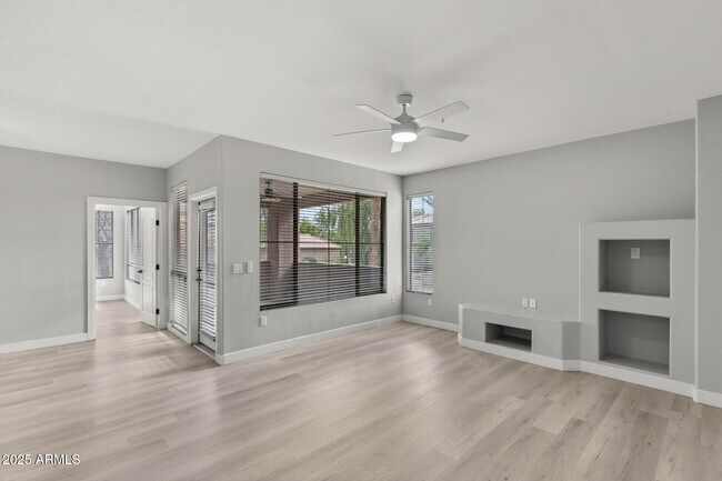 Building Photo - 11680 E Sahuaro Dr