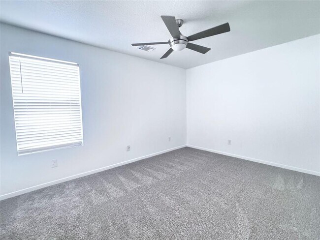 Building Photo - 15503 Hickory Dale St