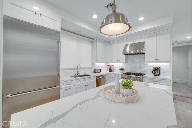 Building Photo - 608 Heliotrope Ave