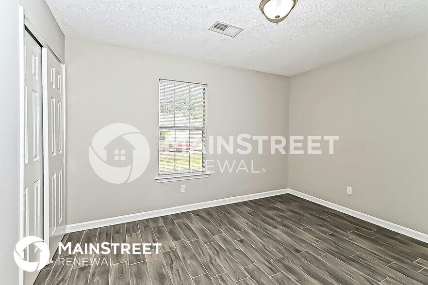 Building Photo - 7145 Peppermill Ln