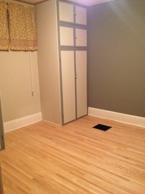 Building Photo - 1747 Dayton Ave