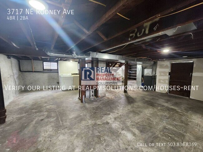 Building Photo - 3717 NE Rodney Ave