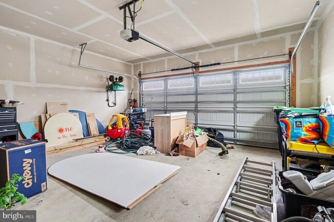Building Photo - 7202 Parchment Cir