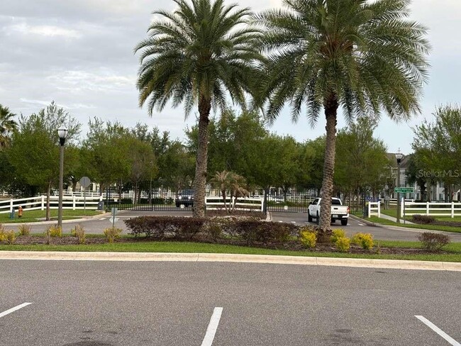 Building Photo - 280 Arbor Lakes Dr