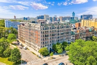 Building Photo - 464 Commonwealth Ave