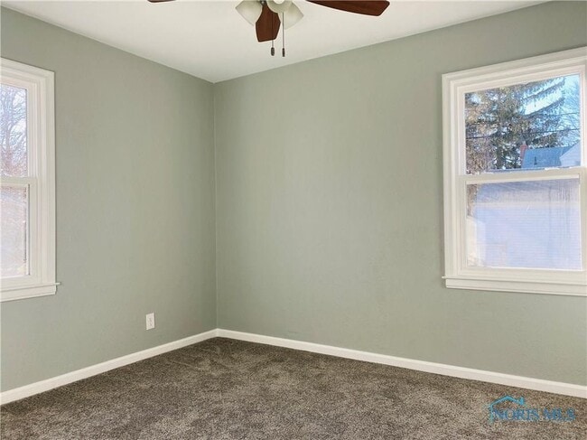 Building Photo - 3263 Blackstone Dr