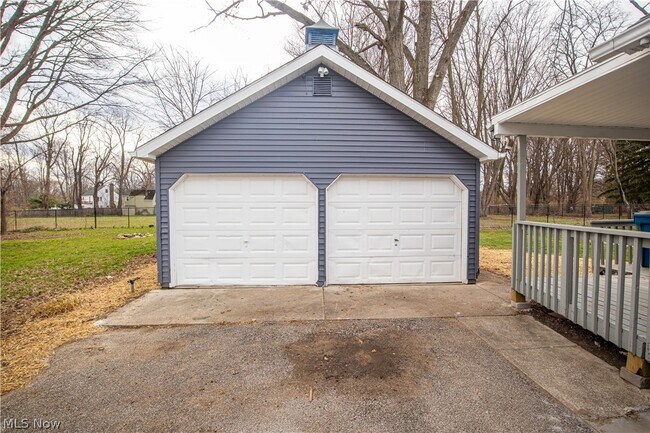 Building Photo - 112 Chestnut St