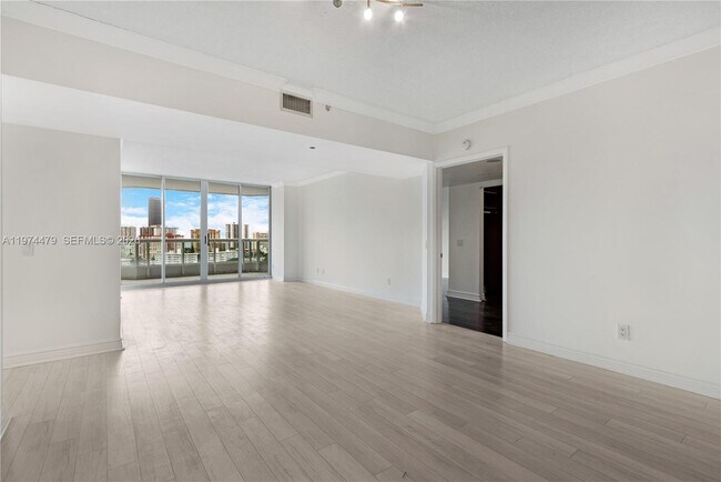 Building Photo - 21205 NE 37th Ave