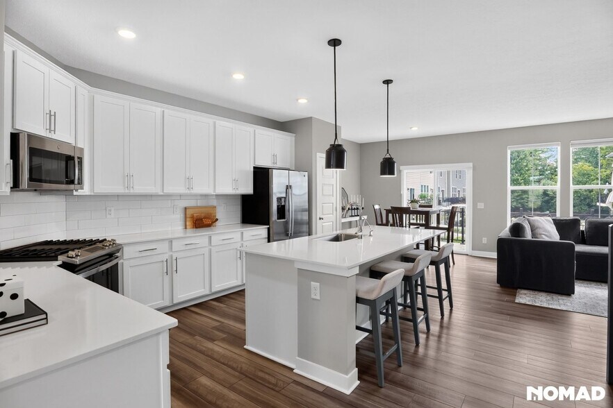 Building Photo - 9540 Park Meridian Dr