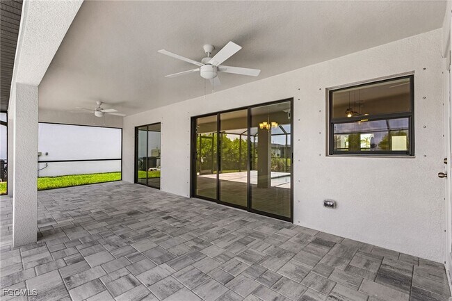 Building Photo - 2510 SW 17th Ave