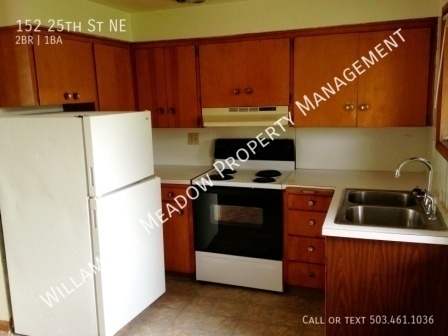 Building Photo - 2 Bedrooms, 1 Bathroom Apartment off State St