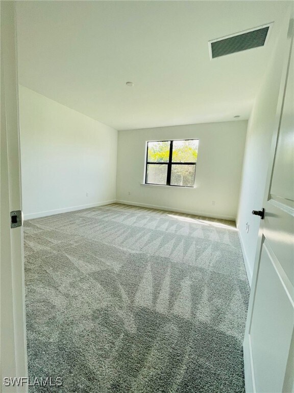 Building Photo - 1962 Tripletail Ln